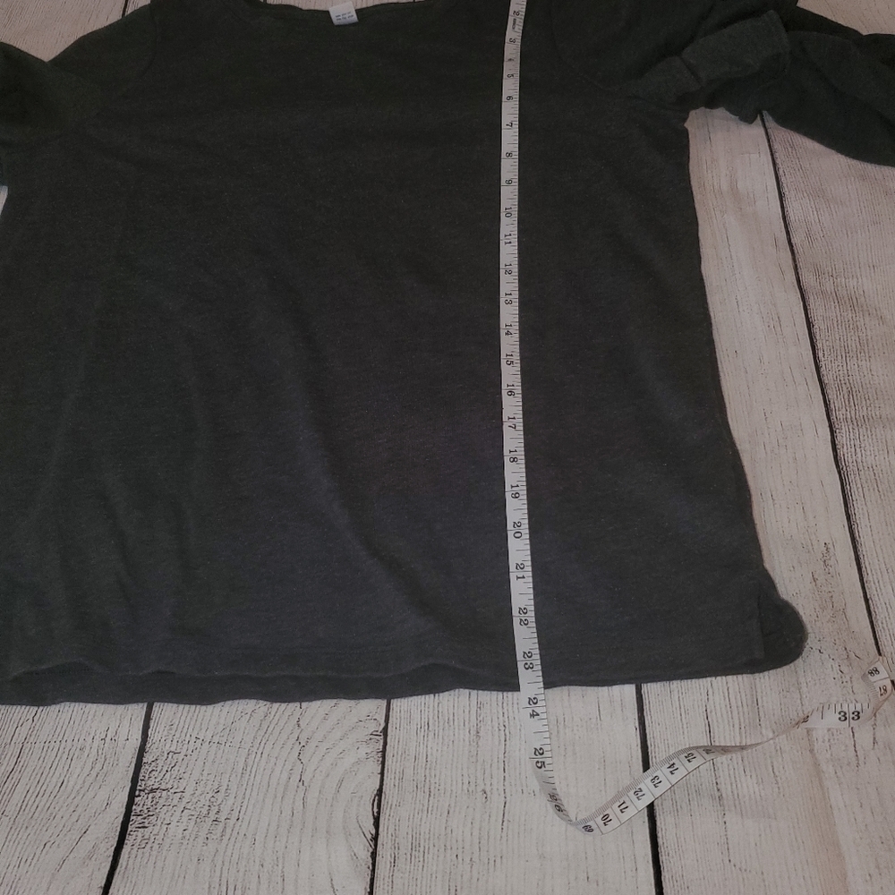 Old Navy Black Ruffled Top - Picture 6 of 9